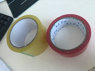 用嘴撕咬透明膠帶會(huì)中毒嗎？